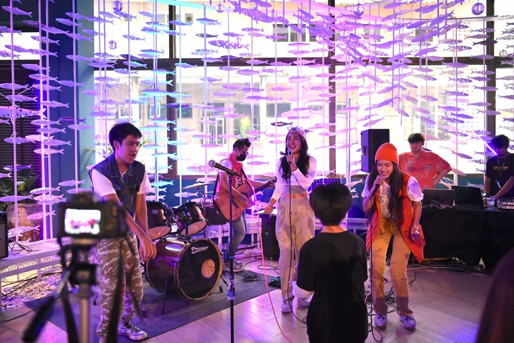 เวทีลูกเล่น จัดโดย SAMT x Glowfish x Music Collection